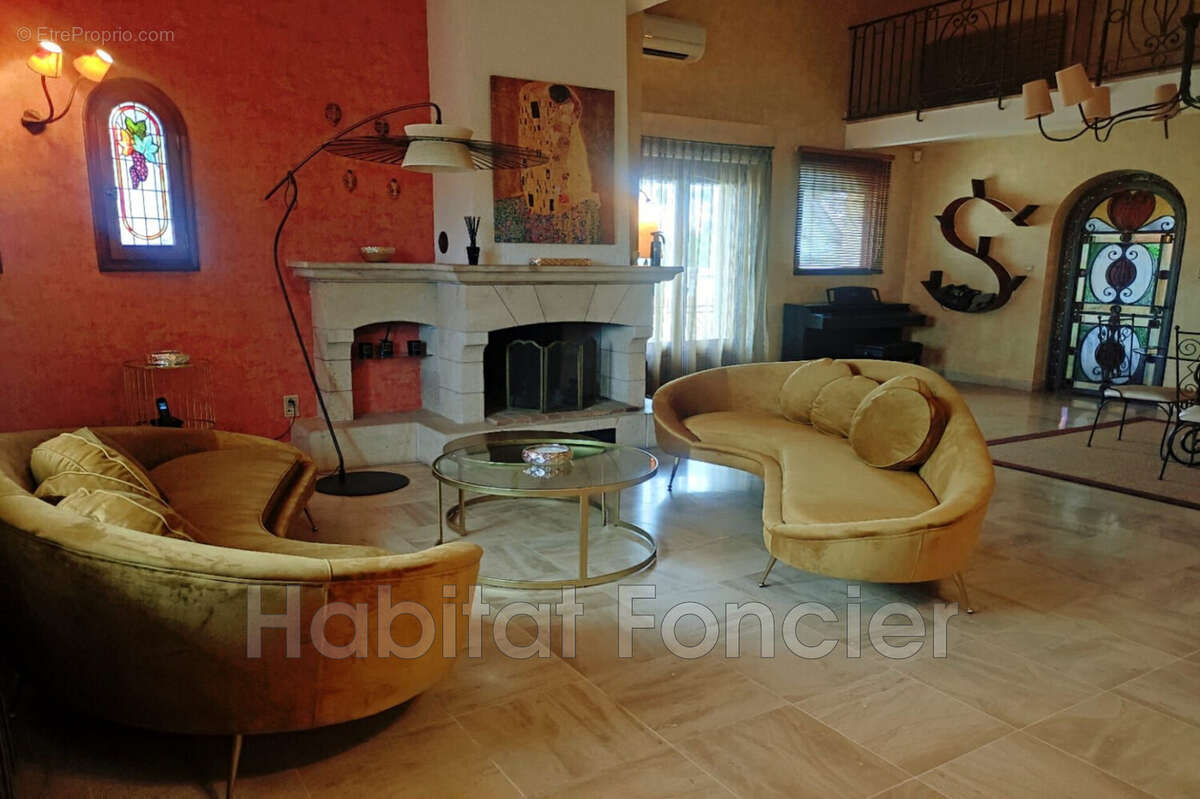 Maison à SAINT-CYPRIEN