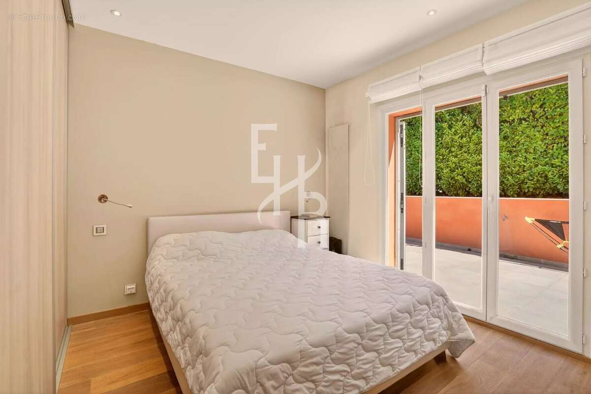Maison à MOUGINS