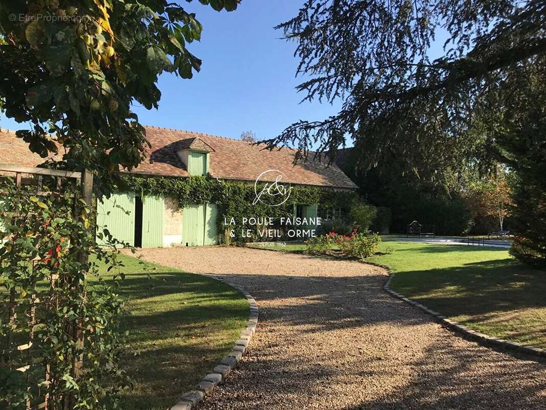 Maison à HOUDAN