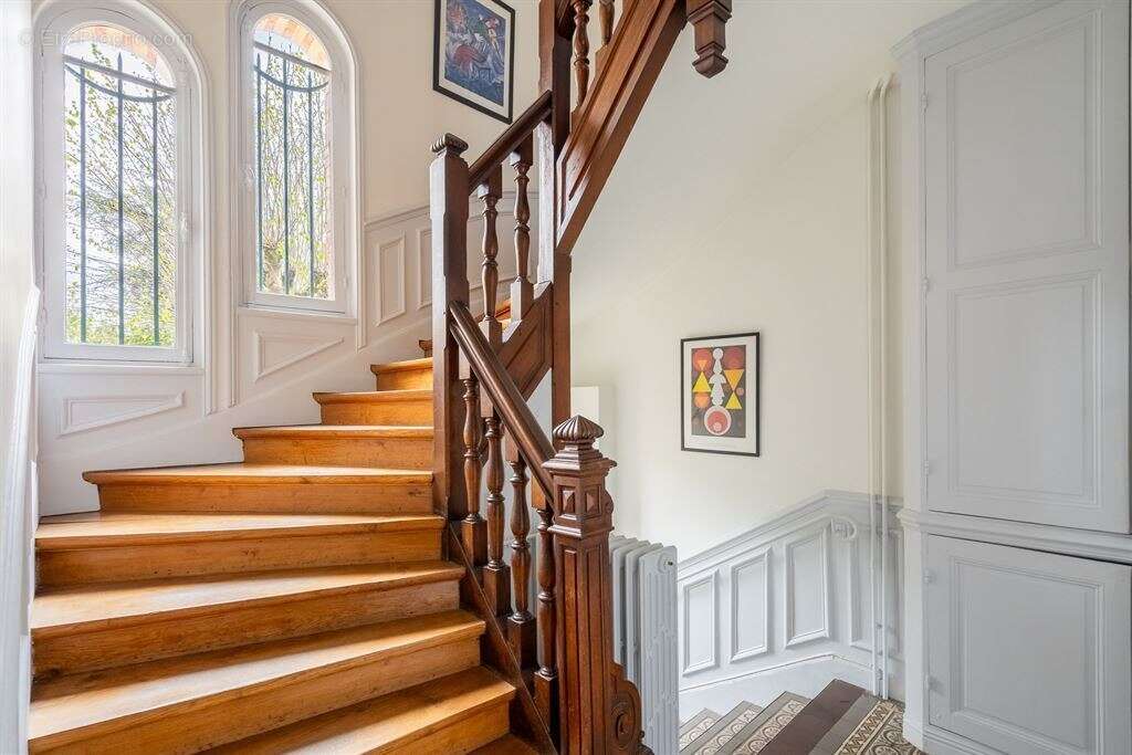 Maison 214 m² à Joinville-Le-Pont  - photo 11