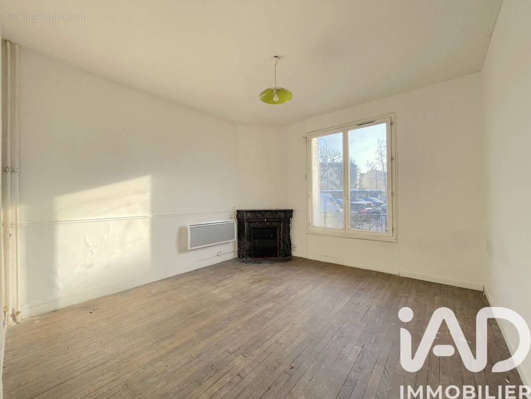 Photo 1 - Appartement à VIGNEUX-SUR-SEINE