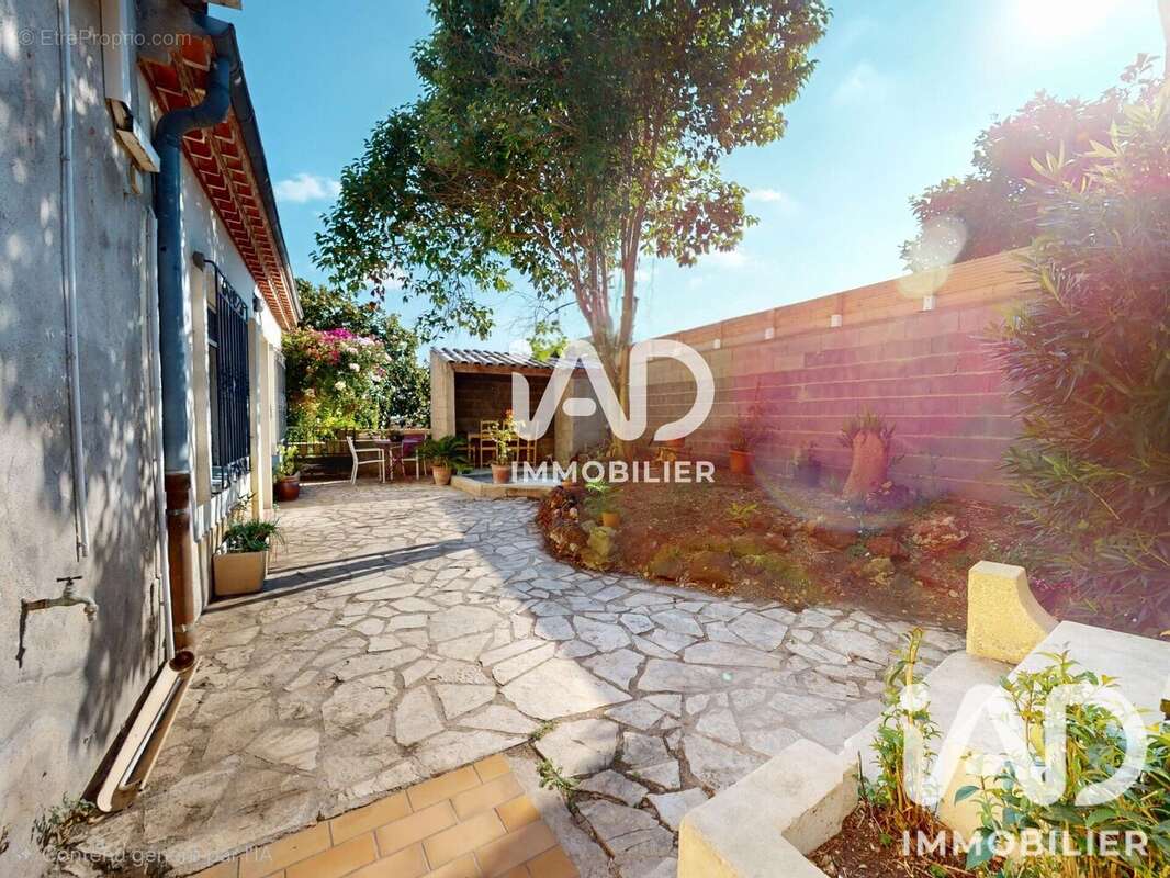 Maison 86 m² à Puissalicon  - photo 2