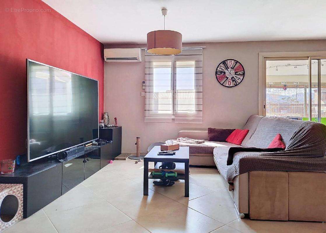 Maison à PUGET-SUR-ARGENS