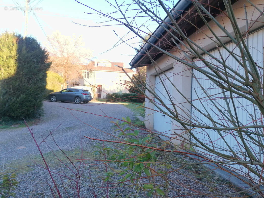 Appartement à LUXEUIL-LES-BAINS