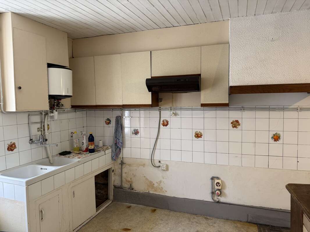 Maison à PEYRAT-LE-CHATEAU