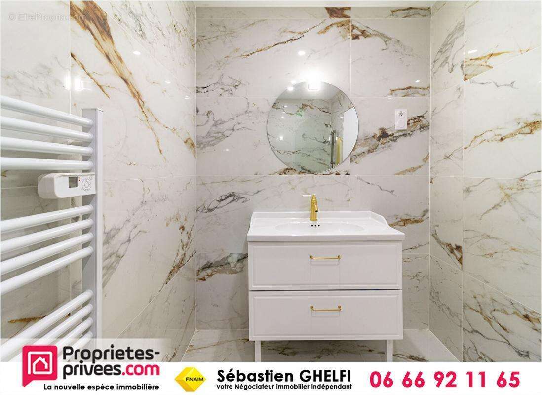 Maison à LES MONTILS