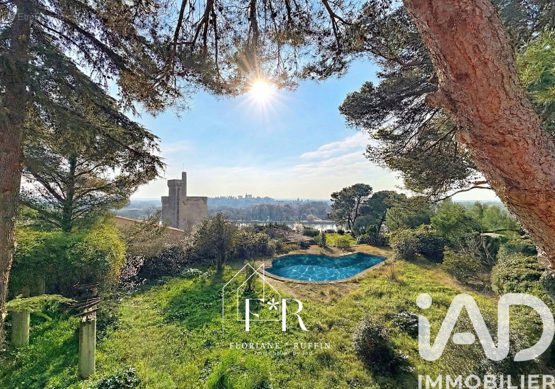 Photo 1 - Maison à VILLENEUVE-LES-AVIGNON