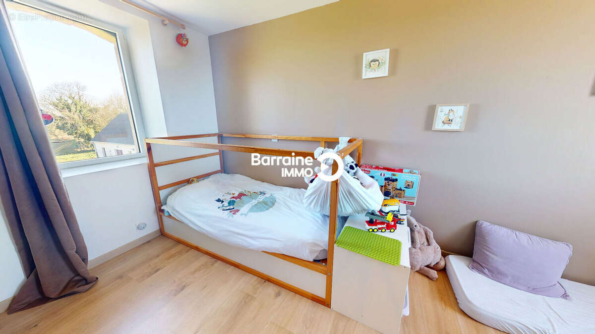 Maison à LE DRENNEC