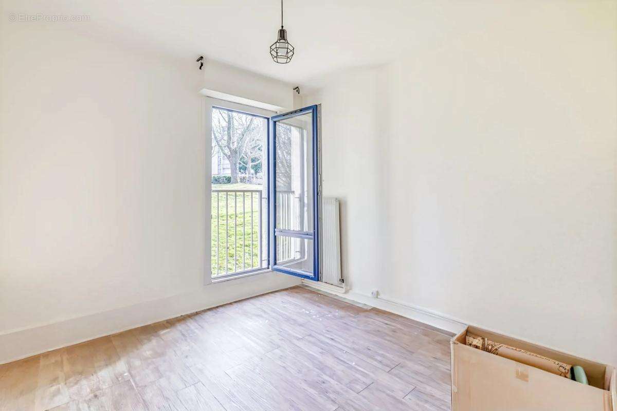 Appartement à BOUSSY-SAINT-ANTOINE