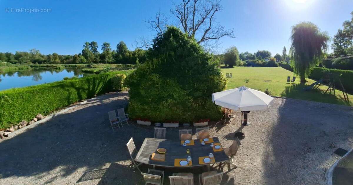 Propriété coup de coeur 5 pièce(s) 138 m2 - photo 3