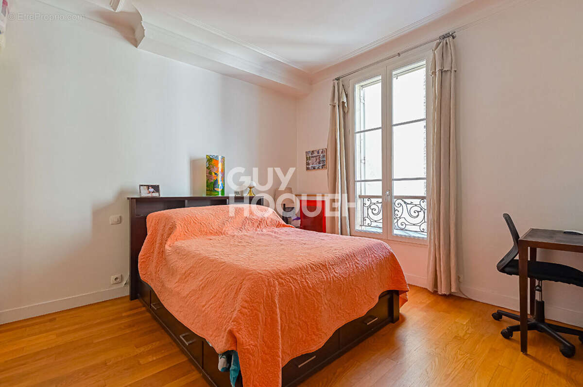 Appartement à PARIS-12E