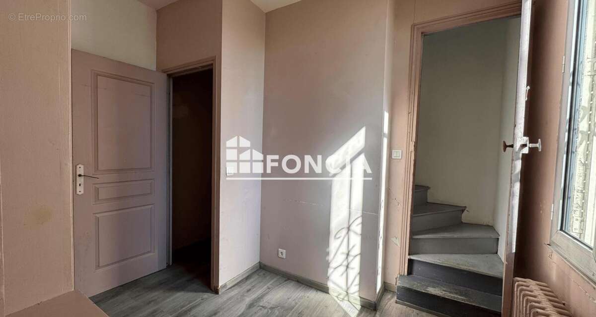 Maison à VILLEFRANCHE-DE-ROUERGUE