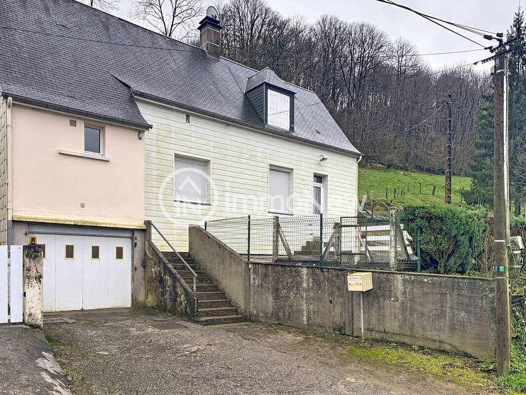 Maison à JUVIGNY-LE-TERTRE