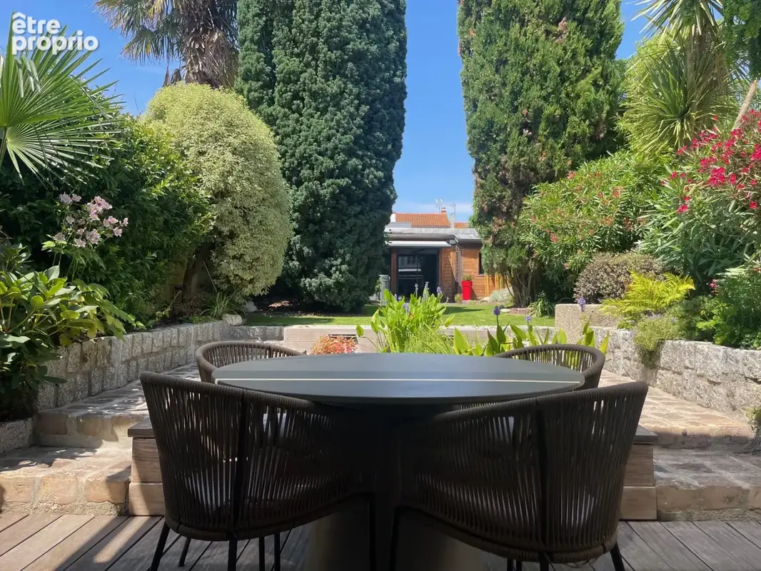 Maison 5 pièces 180 m² à vendre à La Rochelle (17000) - photo 4
