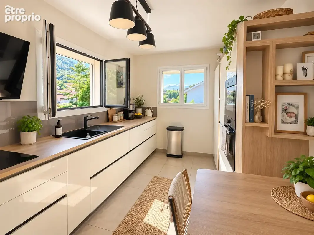 ALLINGES   Maison de 152 m2, 7 pièces, avec vue sur le château   À vendre - photo 2
