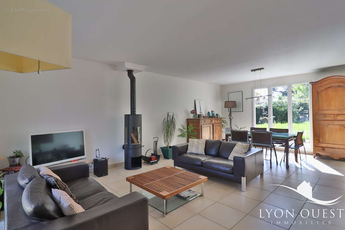 Maison à CHARBONNIERES-LES-BAINS