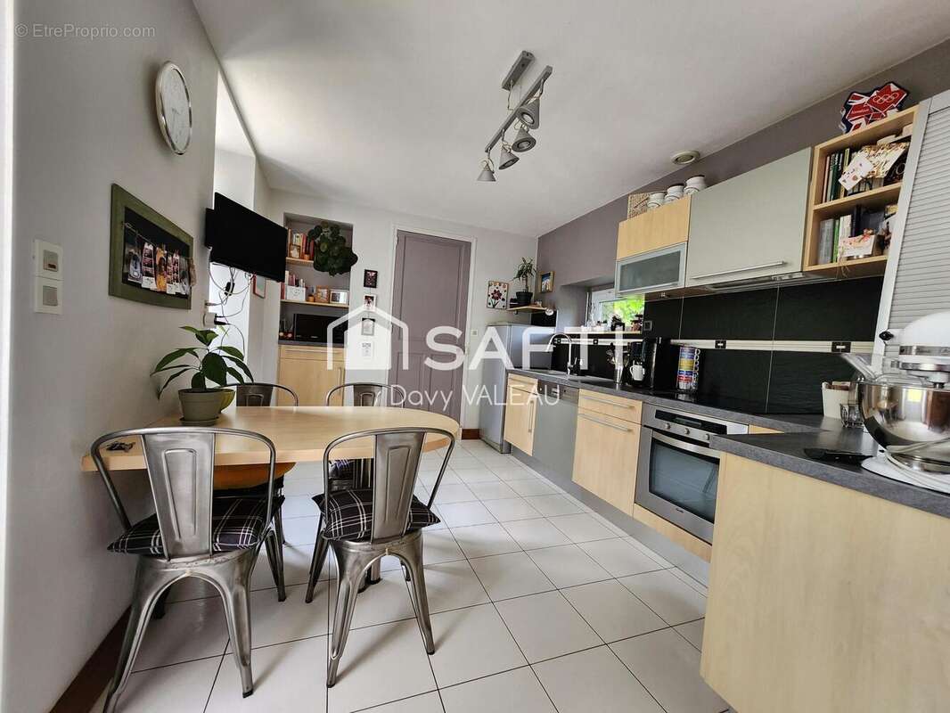 Maison 180 m² à Chantonnay  - photo 7