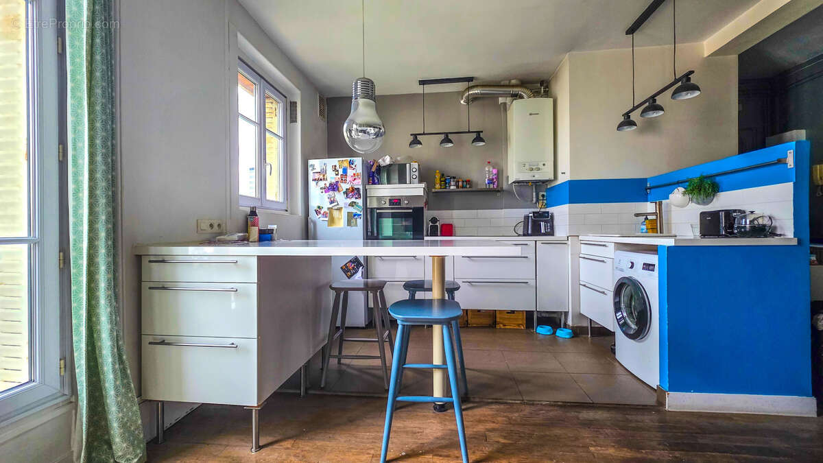 Appartement à LA GARENNE-COLOMBES