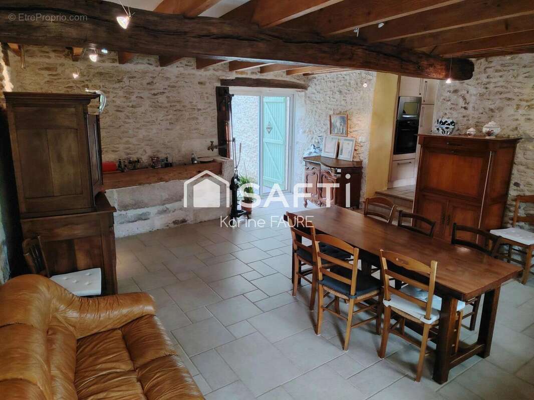 Photo 3 - Maison à LA CHAPELLE-DES-POTS