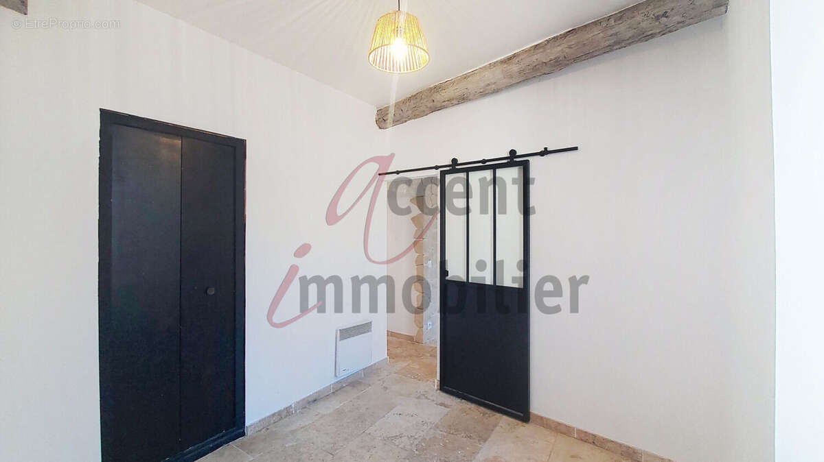 Appartement à NOVES
