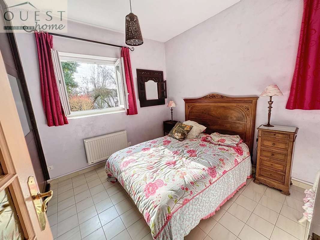 Appartement à CHARBONNIERES-LES-BAINS