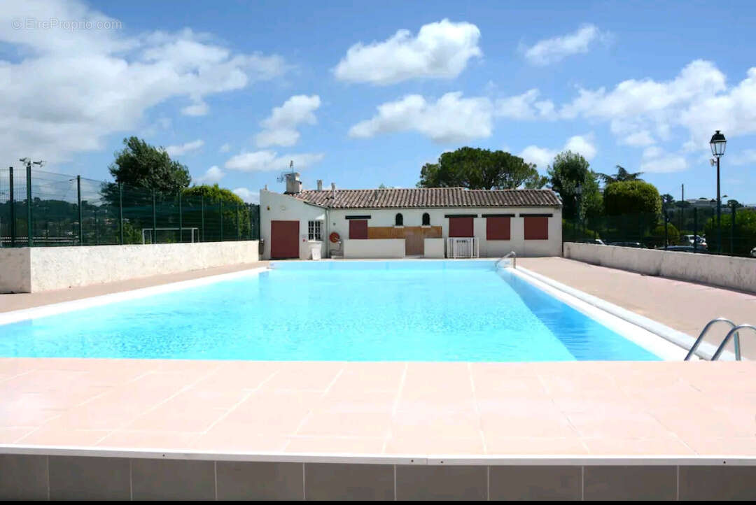 Appartement à LA COLLE-SUR-LOUP