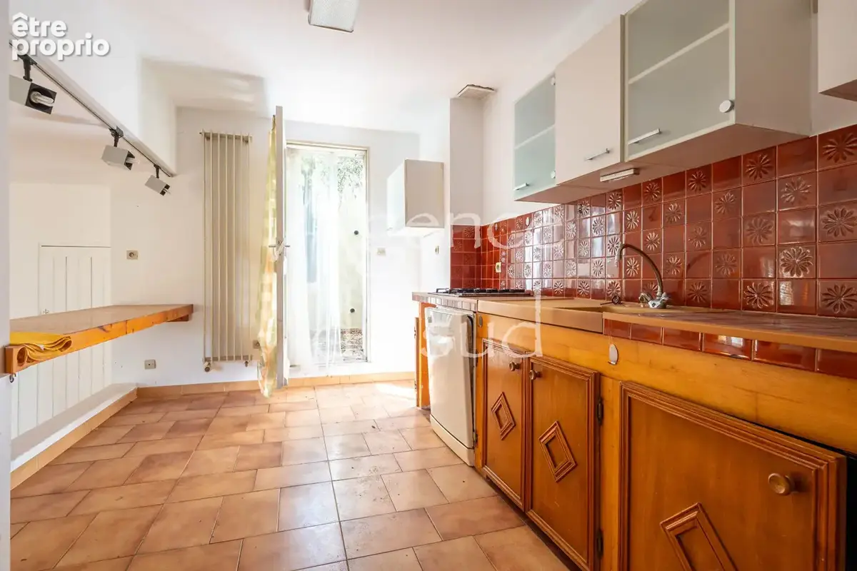 Grande maison de 270 m² sur un terrain de 3000 m² - Fort potentiel - photo 10