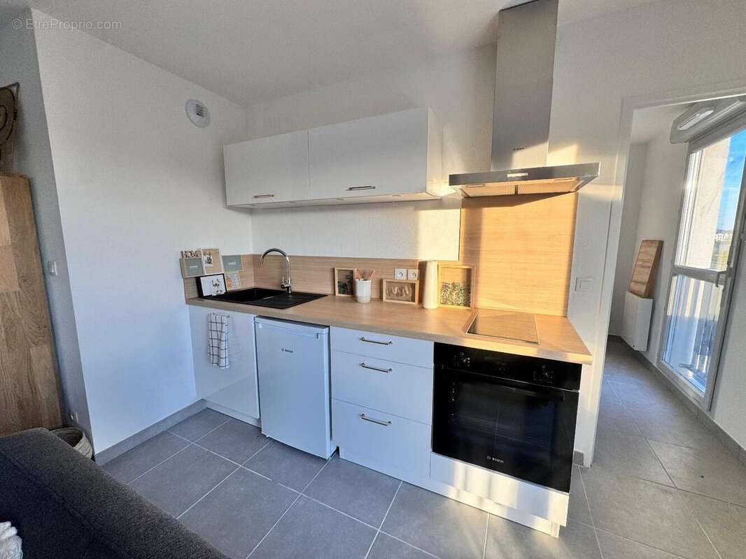   - Appartement à VILLEFRANCHE-SUR-SAONE