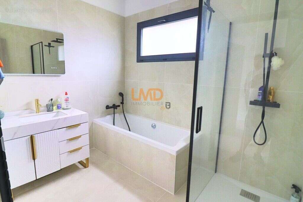 Maison à BESSE-SUR-ISSOLE