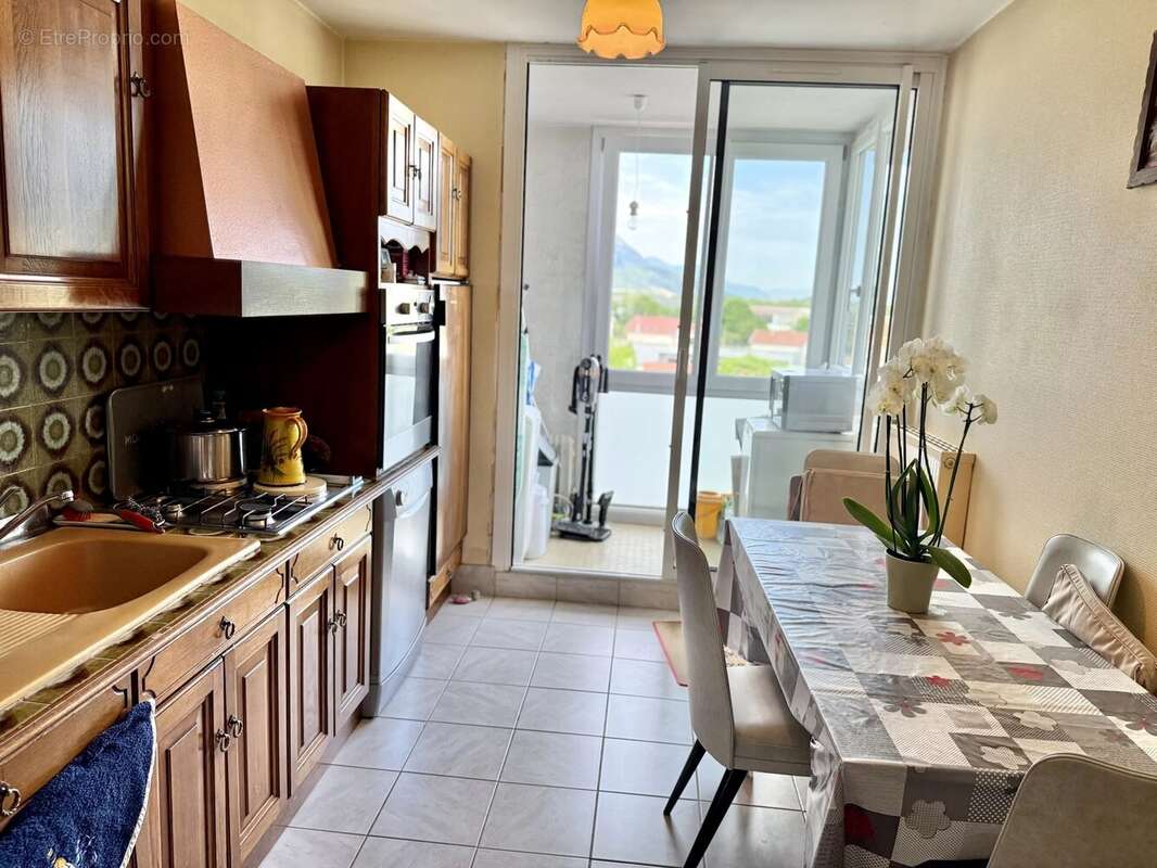 Appartement à ECHIROLLES
