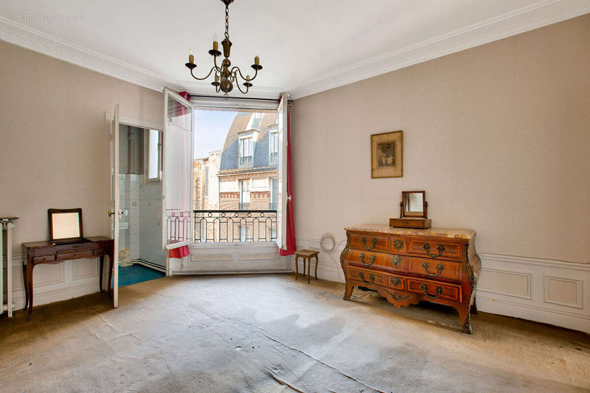 Appartement à PARIS-11E