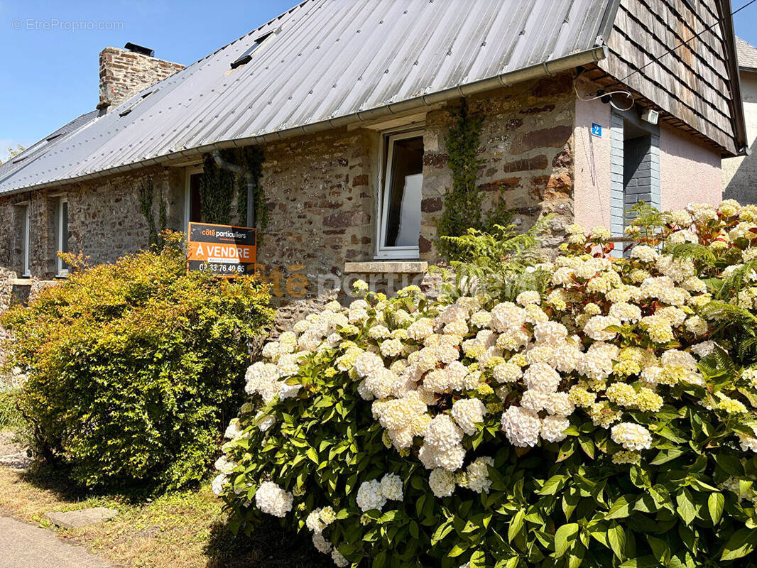 Maison à CERISY-LA-SALLE