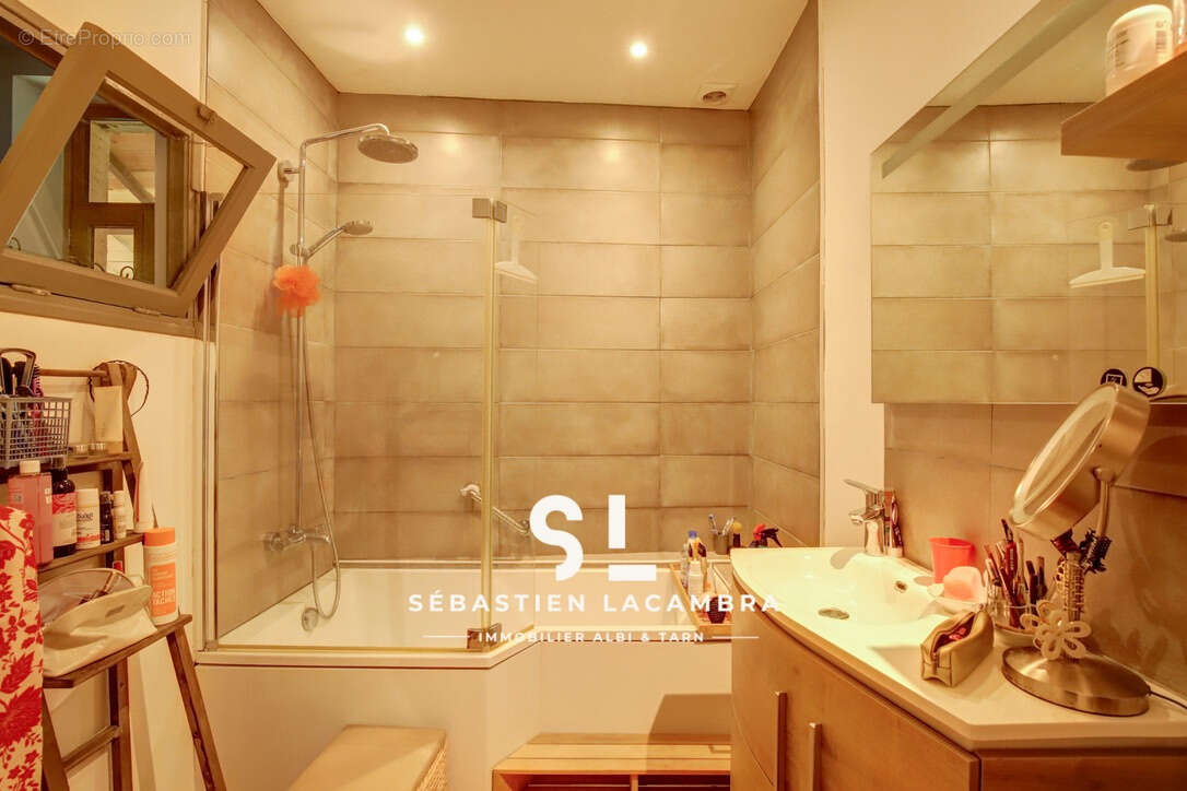 Maison à LISLE-SUR-TARN