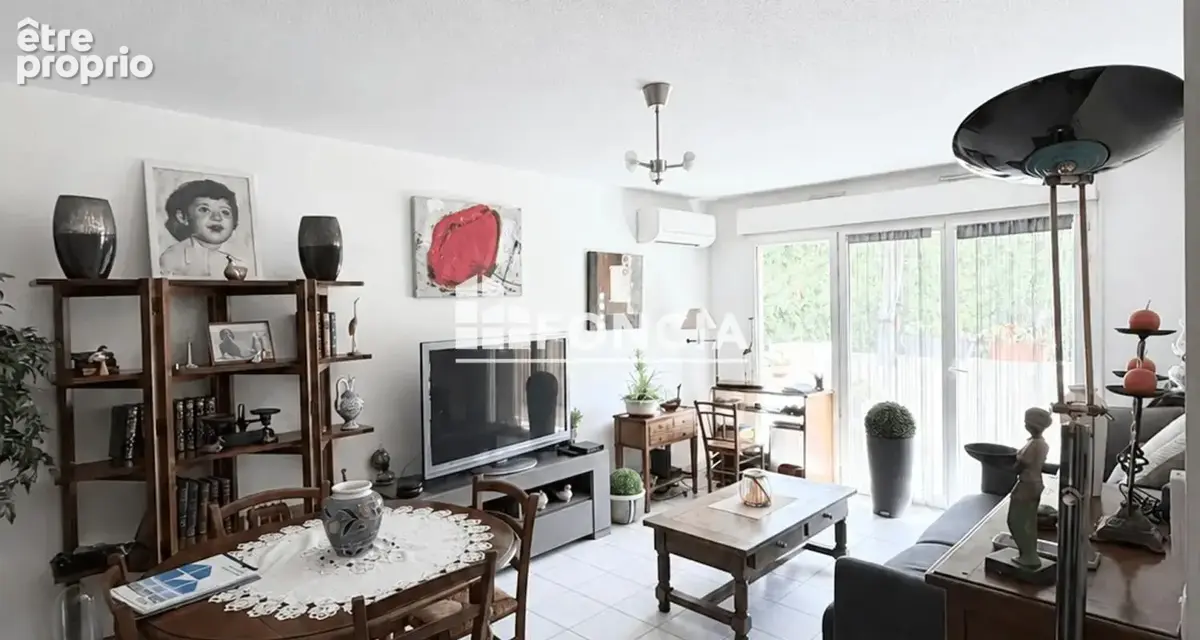  investissement locatif sécurisé a hyeresdans une residence privée avec piscine parking privé - photo 2