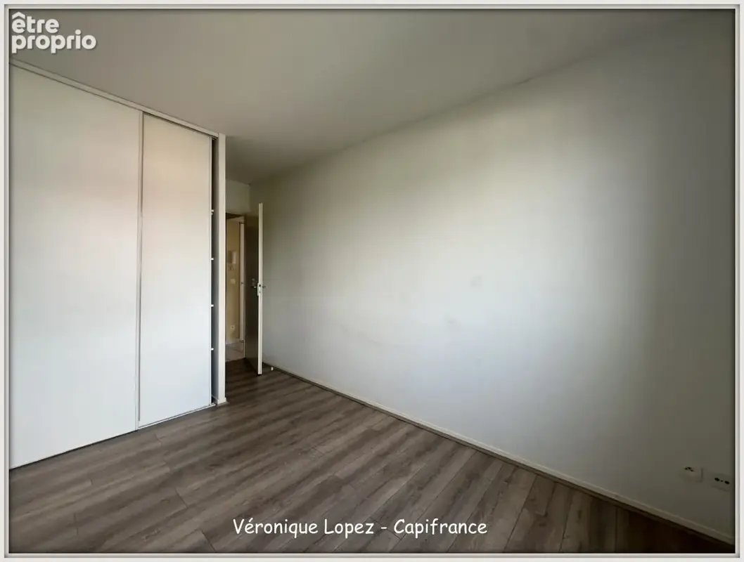 AGEN, appartement T2 avec terrasse, garage individuel et piscine commune - photo 6