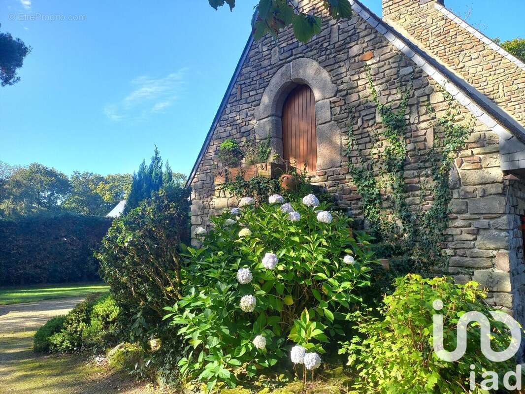 Maison 140 m² à Treffrin  - photo 4