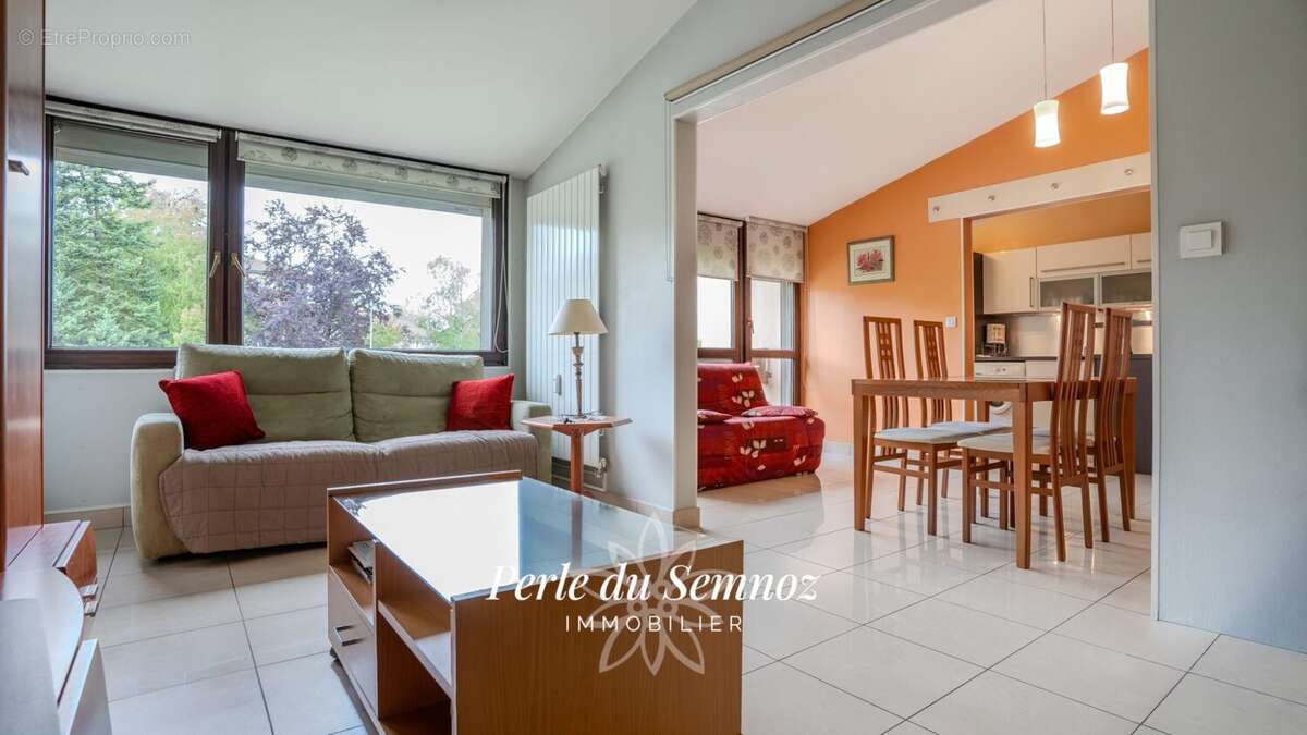 Appartement à SEYNOD