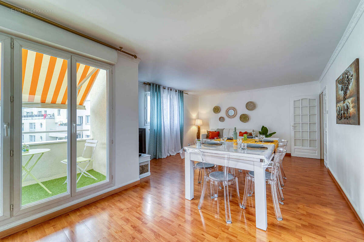 Appartement de 5 pièces de 104,60 m² - photo 2