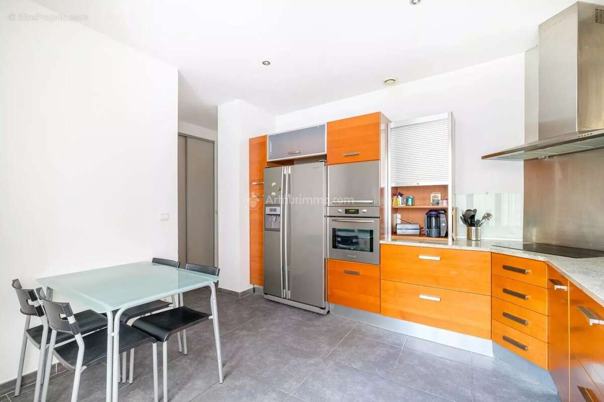 Appartement à LYON-6E
