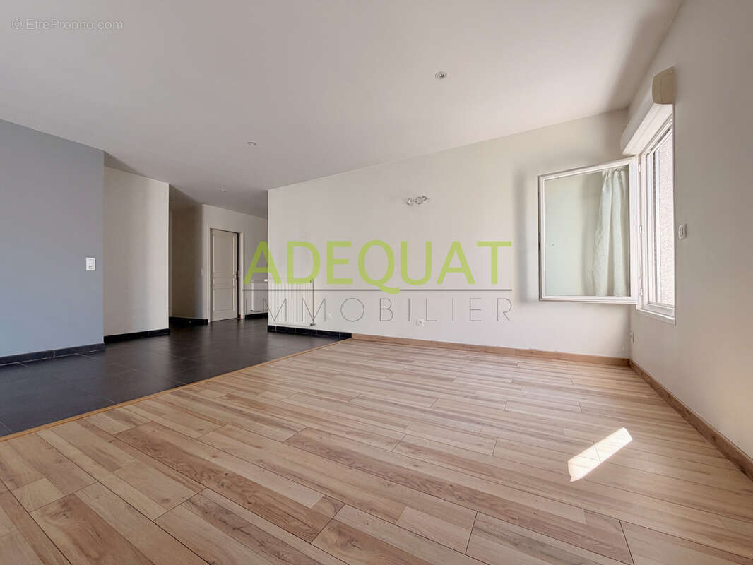 Appartement à BOURGOIN-JALLIEU