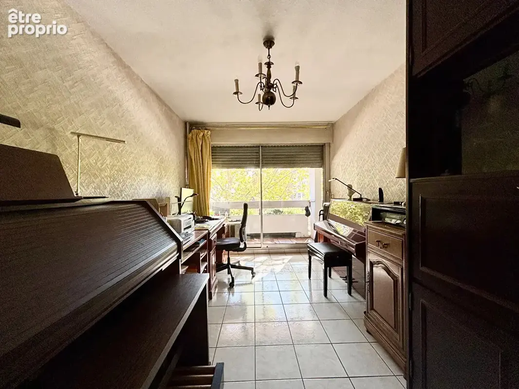 Appartement T4 de 86 m2 Secteur Les Chartreux - photo 6