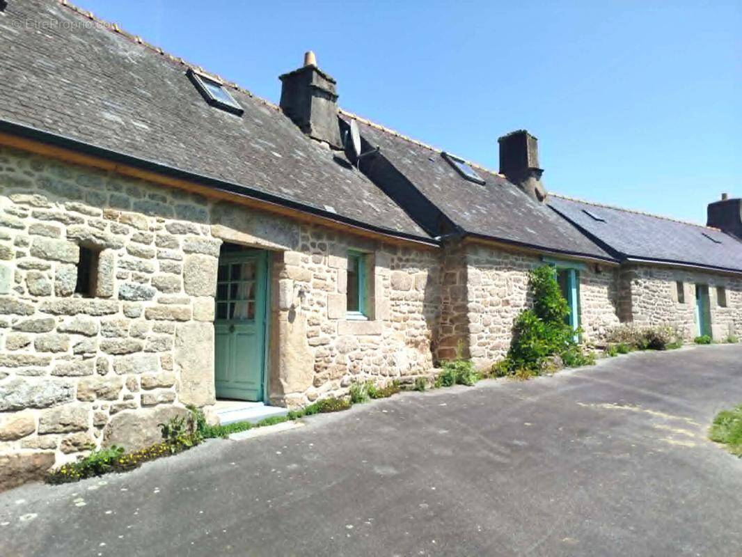 Maison à SEGLIEN