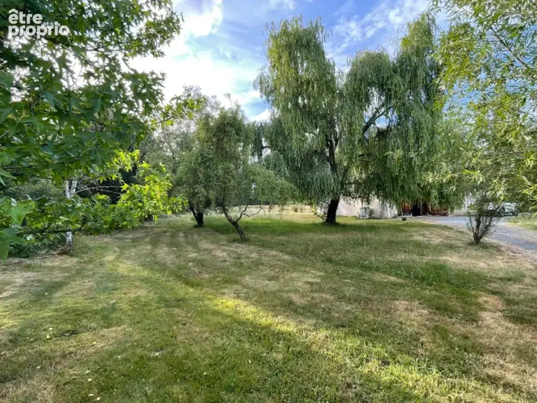 Maison de caractère en pierre, dépendances, accès rivière, 199500€ ! - photo 9