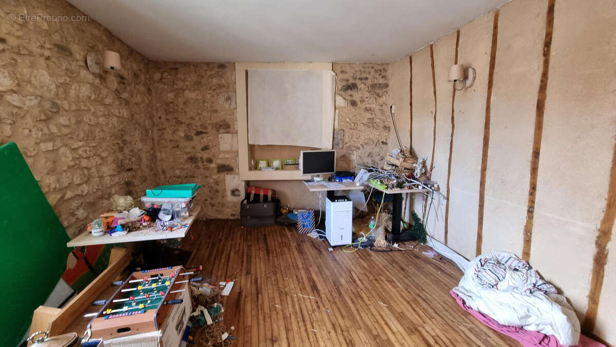 Commerce 80 m² à Saint-Pardoux-La-Riviere  - photo 4