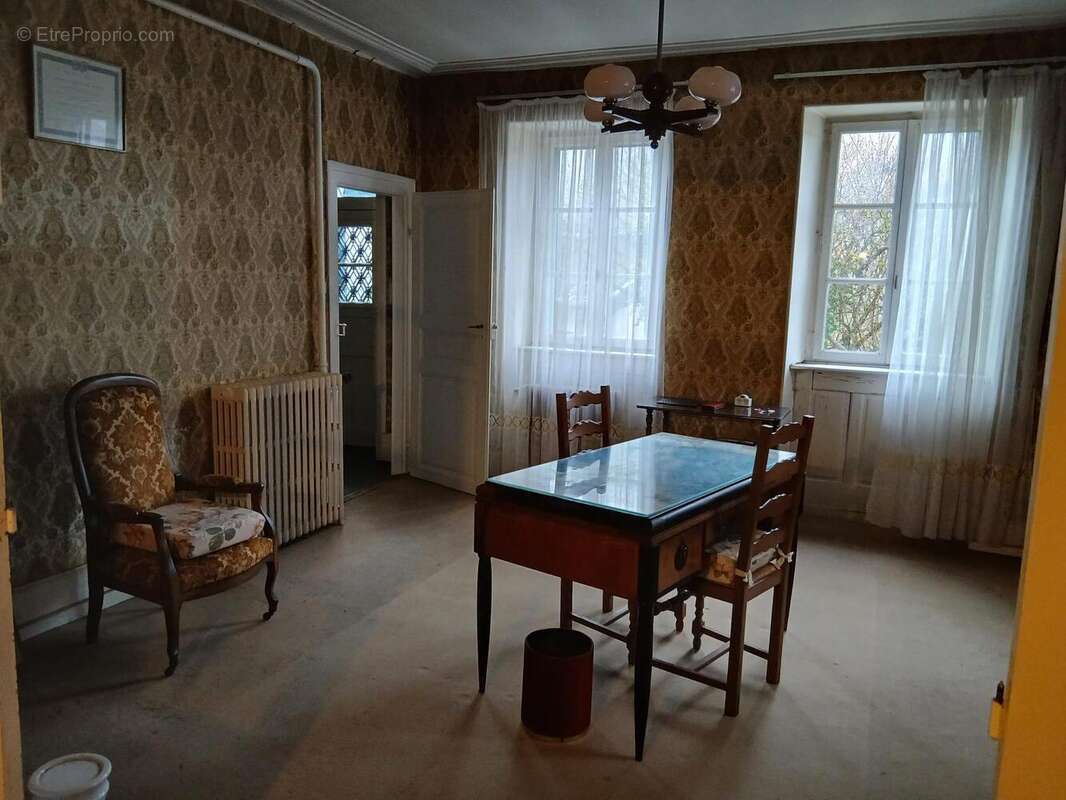 Photo 3 - Maison à ROUGEMONT-LE-CHATEAU