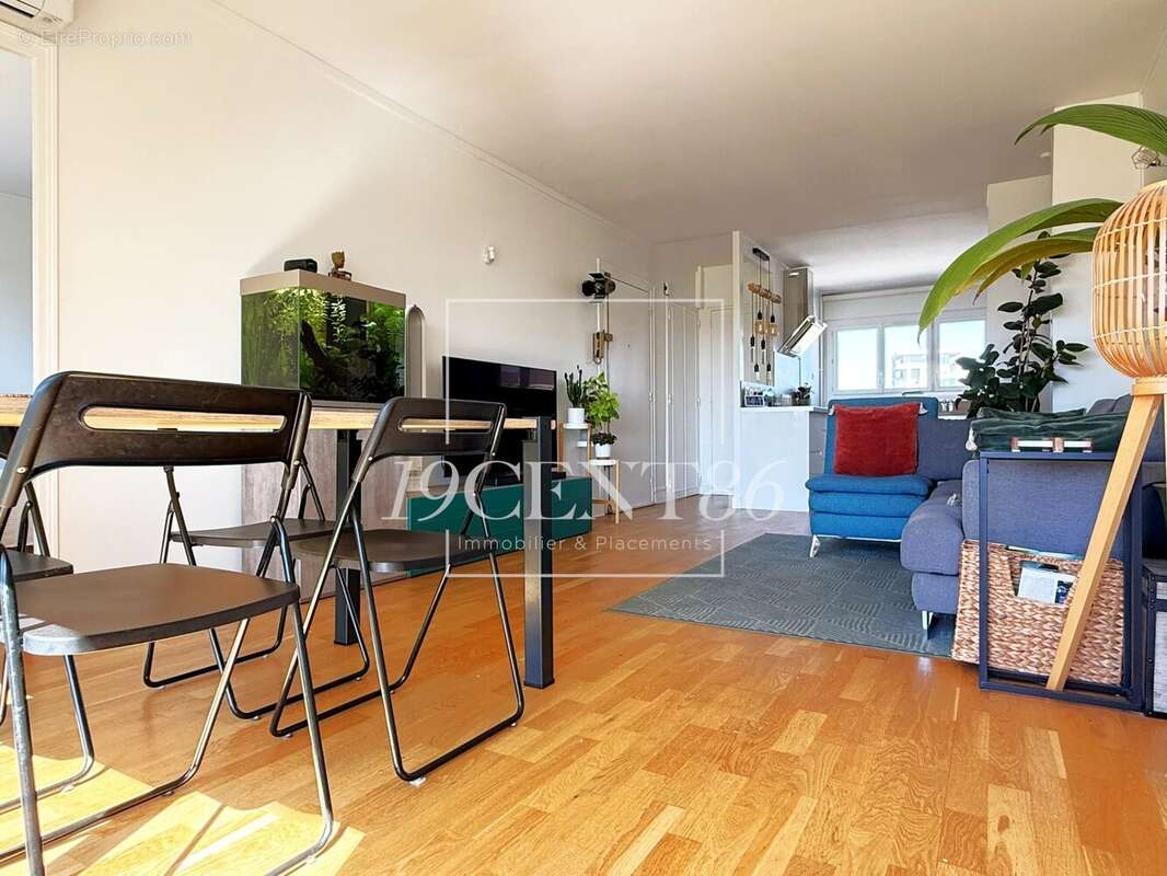Appartement à LYON-8E