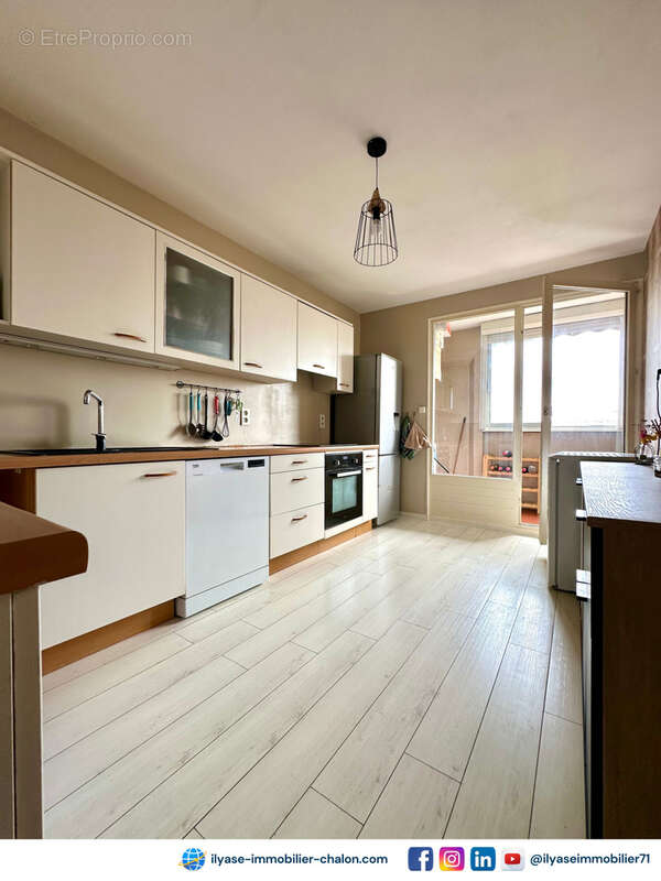 Appartement T4  78 m2  2 balcons - photo 8