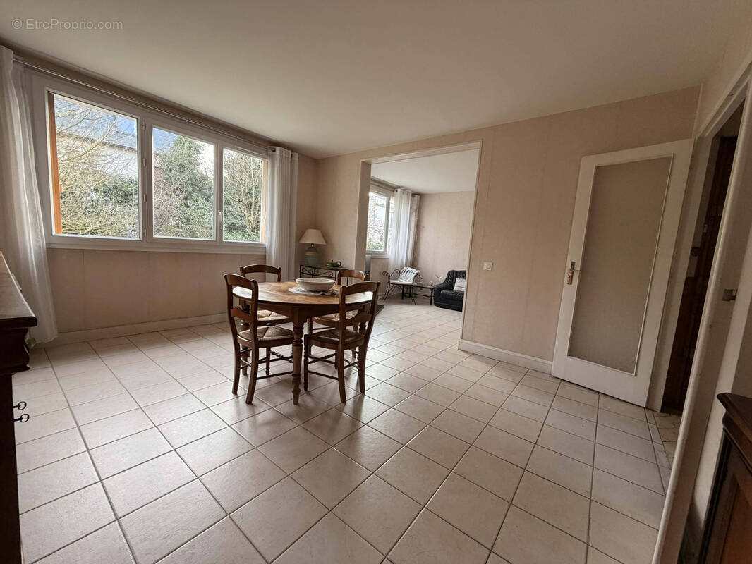 Appartement à CHATILLON