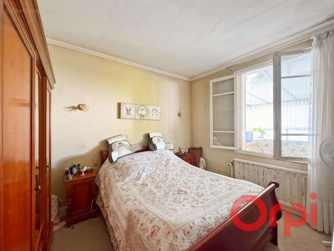 Maison à SAINT-AMAND-MONTROND