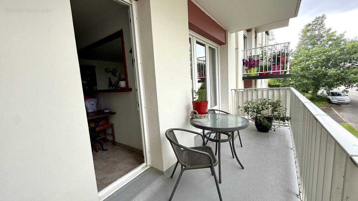 Appartement à CARHAIX-PLOUGUER